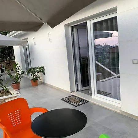 Holiday home Deon *