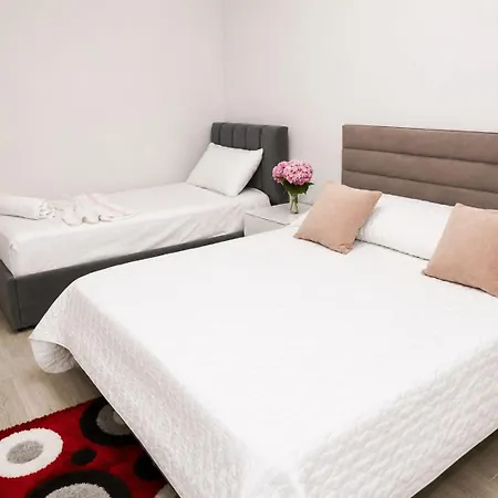 Holiday home Deon *